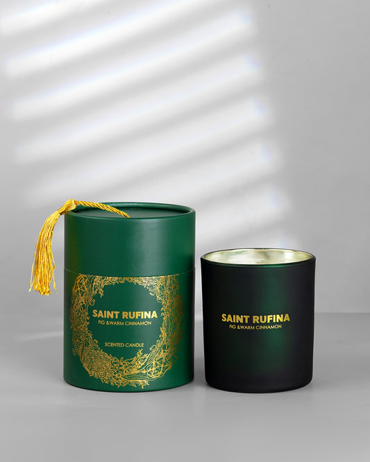 Saint Rufina Scented Candle 220g - Fig & Warm Cinnamon