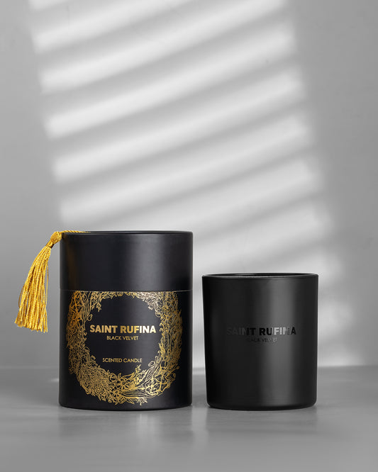 Saint Rufina Scented Candle 220g - Black Velvet