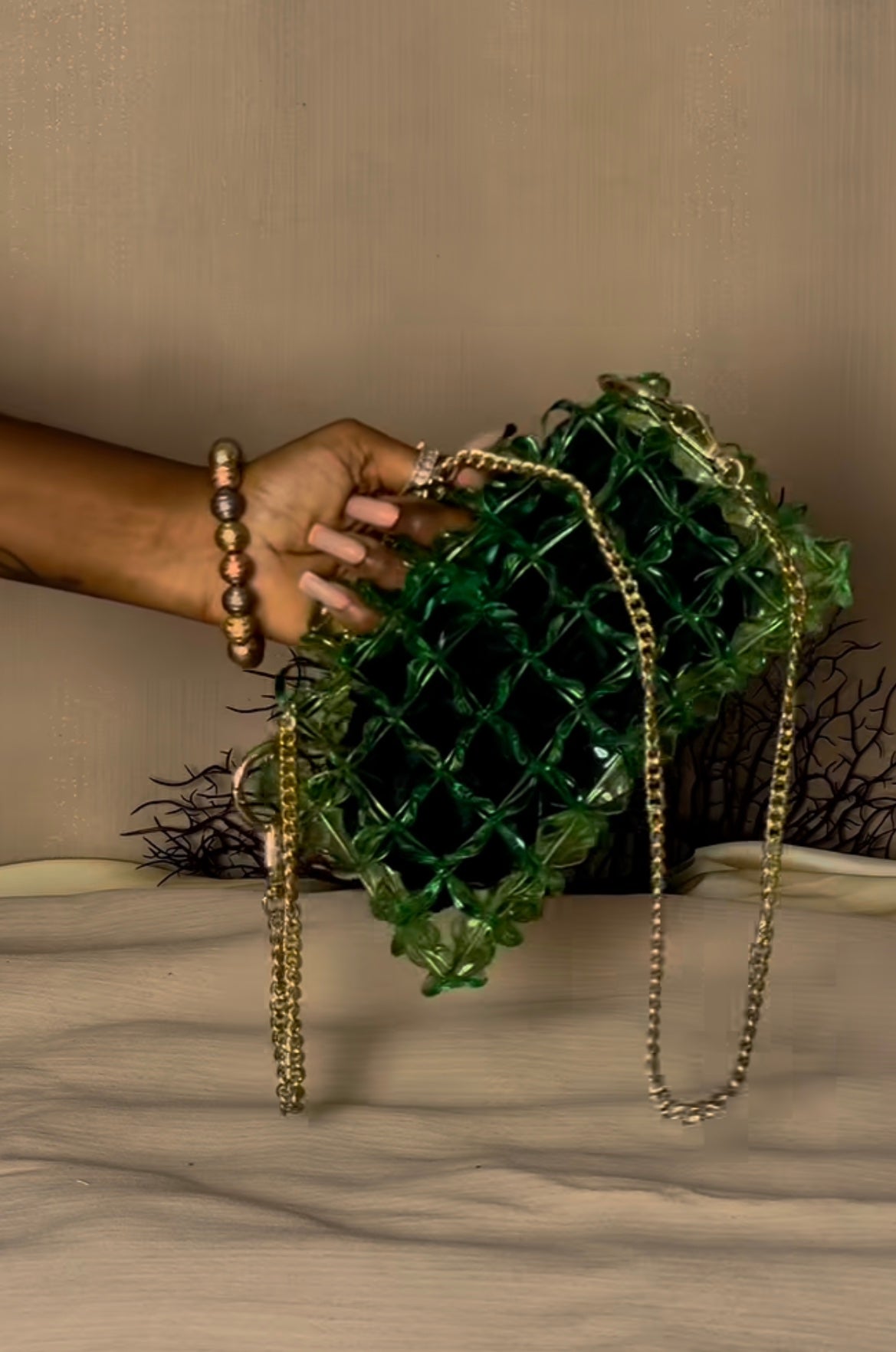 Awowarii Feji Clutch